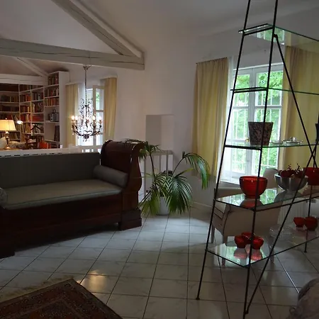 Chateau Mesny Au Fil Des Pages Vic-sur-Seille